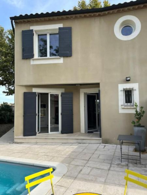 Générac Villa 110 m2, piscine